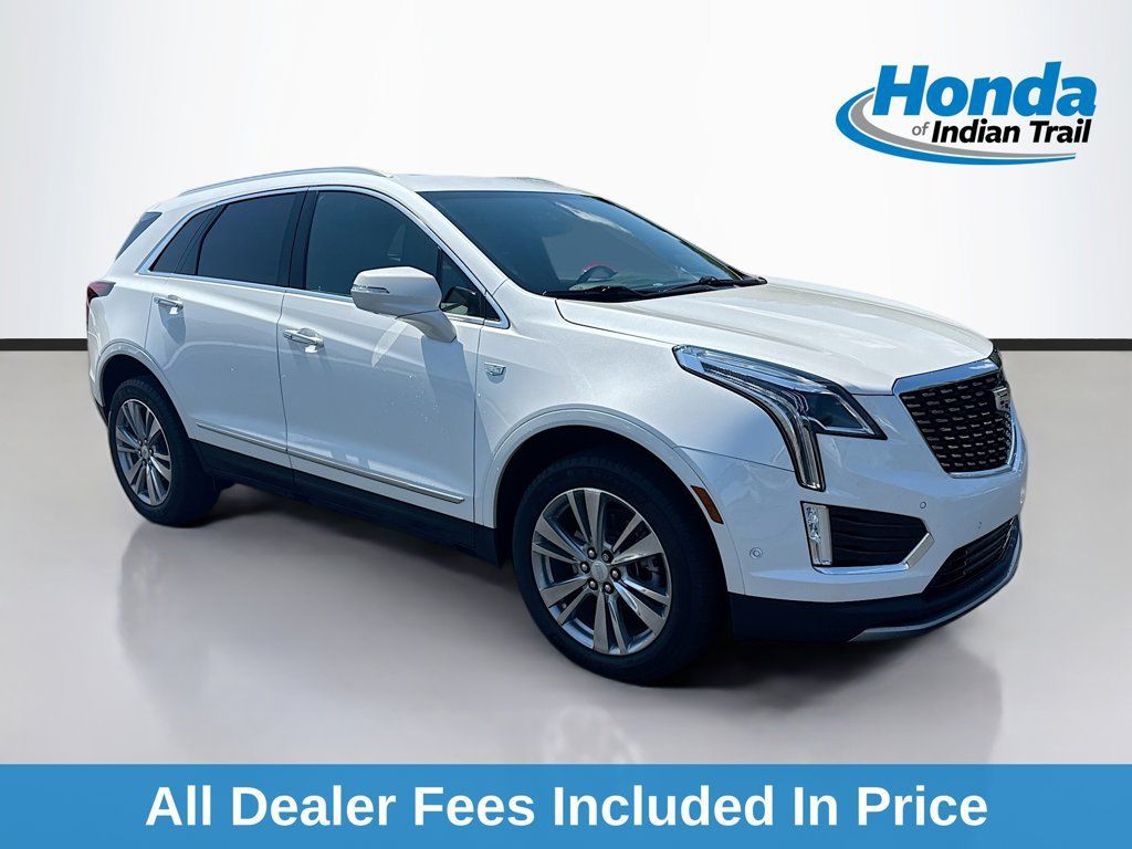 Used 2023 Cadillac XT5 Premium Luxury w/ Technology Package FWD image 1