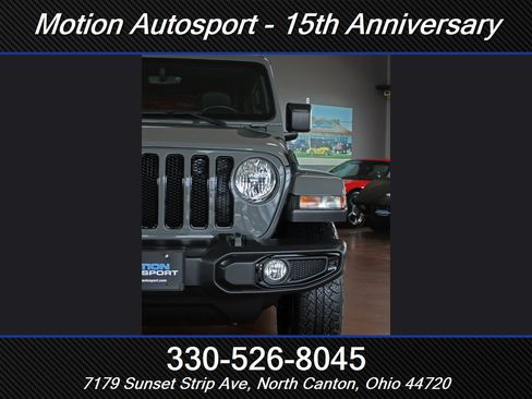 Used 2022 Jeep Wrangler Unlimited Sahara AWD/4WD image 6