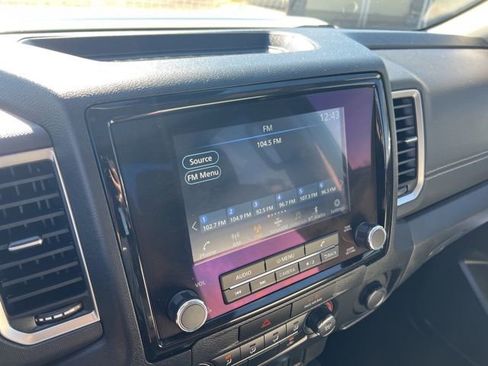 Used 2022 Nissan Frontier SV image 13