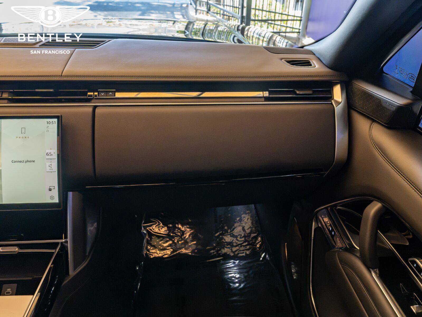 Used 2025 Land Rover Range Rover Autobiography AWD/4WD image 16
