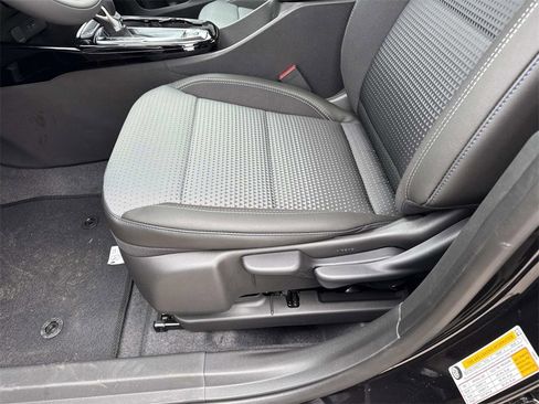 New 2026 Chevrolet Trax LT image 11