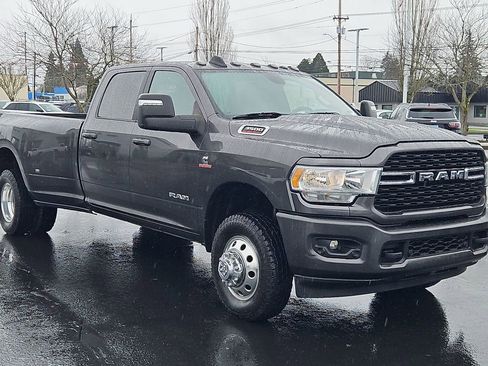 Used 2023 RAM 3500 Big Horn w/ Level 2 Equipment Group image 8