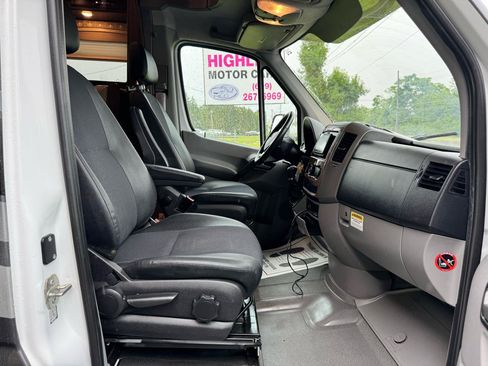 Used 2017 Mercedes-Benz Sprinter 3500 image 14