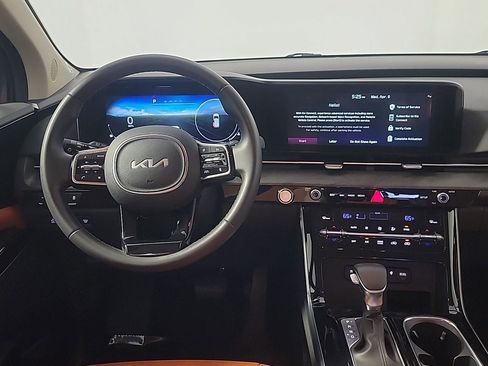 Used 2024 Kia Carnival SX image 20