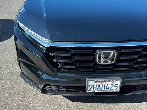 Used 2023 Honda CR-V EX-L image 4