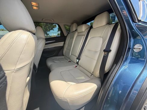 Used 2018 MAZDA CX-5 Touring w/ Preferred Equipment Package FWD image 7
