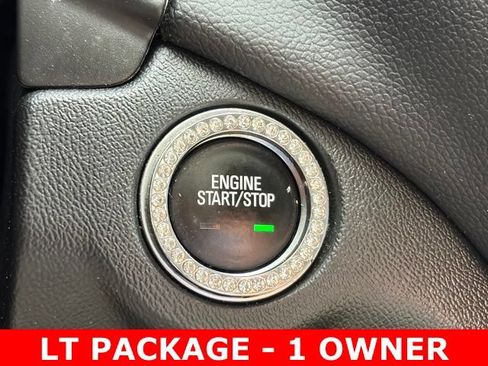 Used 2022 Chevrolet Equinox LT FWD image 25