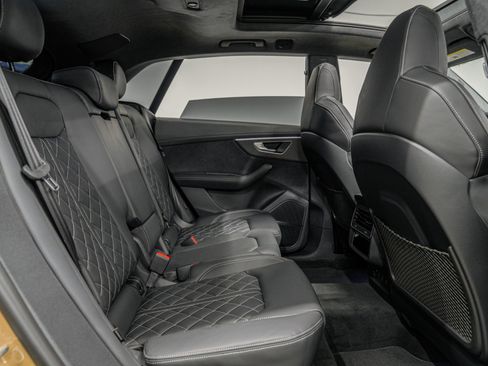 Used 2024 Audi SQ8 Prestige AWD/4WD image 33