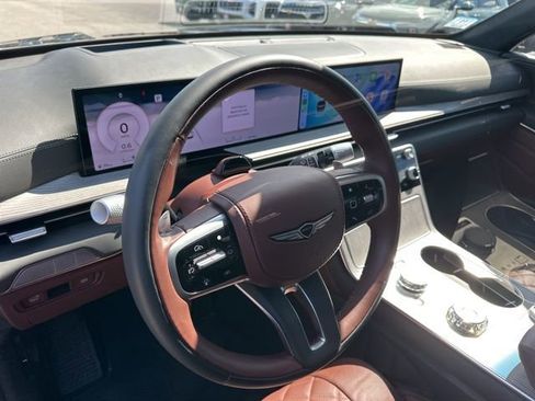 Used 2025 Genesis GV80 3.5T Prestige image 15