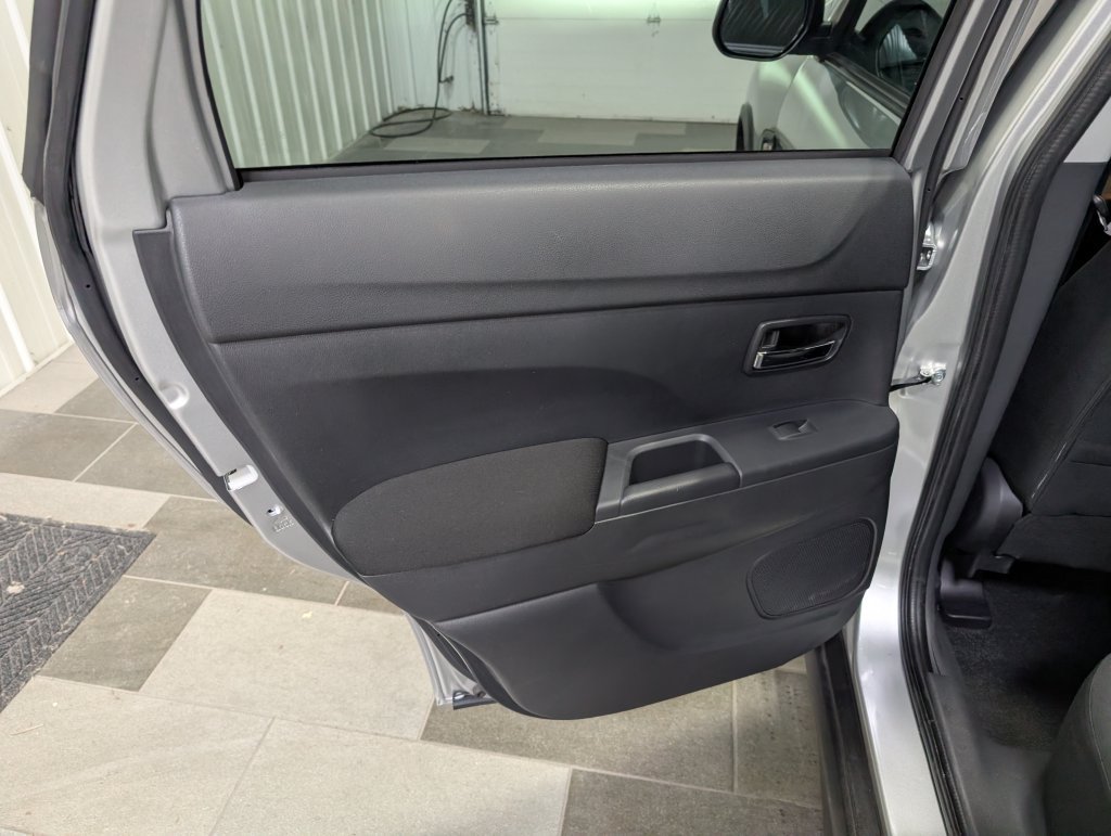 Used 2026 Mitsubishi Outlander Sport ES AWD/4WD image 8