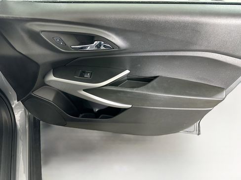 Used 2024 Chevrolet Trax LS w/ Driver Confidence Package image 30