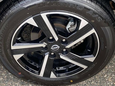 Used 2024 Nissan Sentra SV image 29