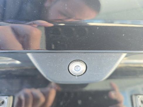 Used 2022 Jeep Grand Cherokee L Overland w/ Luxury Tech Group IV image 13