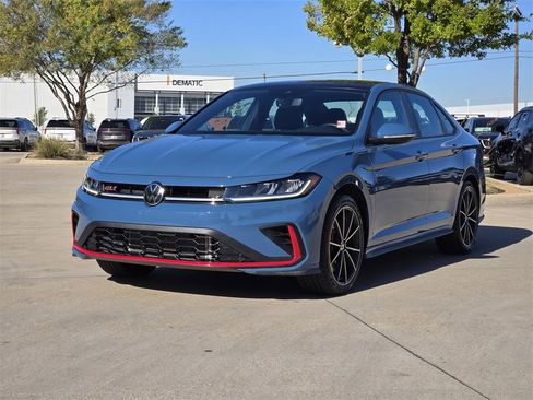 Used 2025 Volkswagen Jetta GLI Autobahn image 2