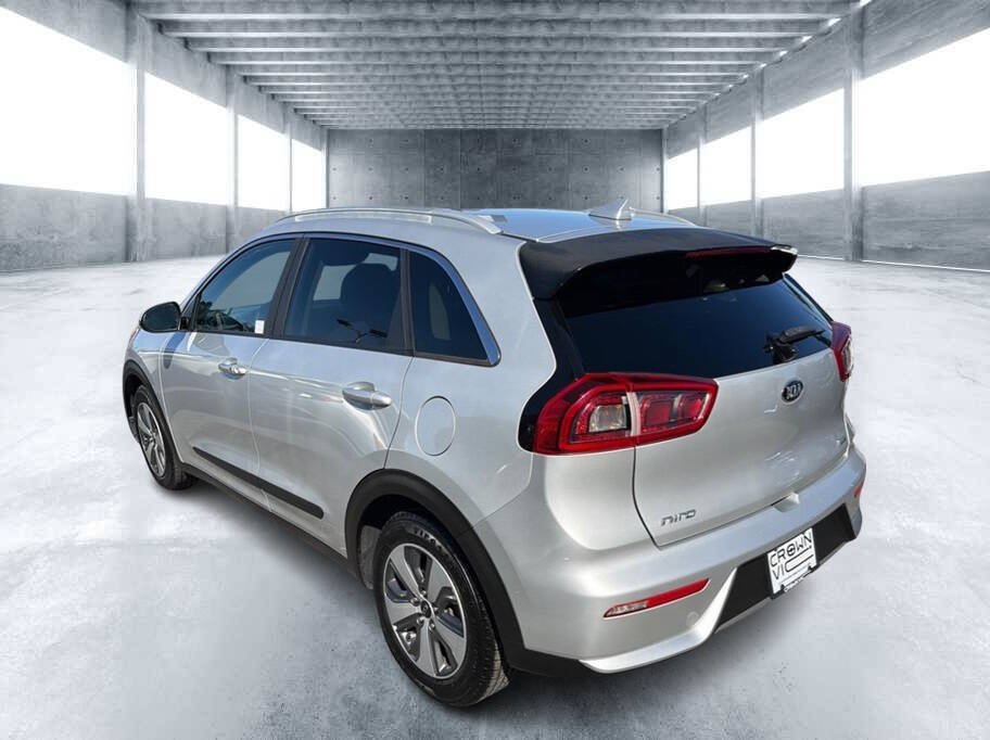 Used 2019 Kia Niro LX FWD image 4