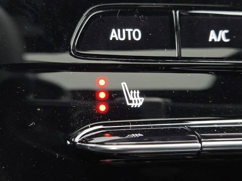 New 2026 Buick Envista Avenir image 8