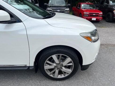 Used 2015 Nissan Pathfinder Platinum w/ Cargo Package AWD/4WD image 4