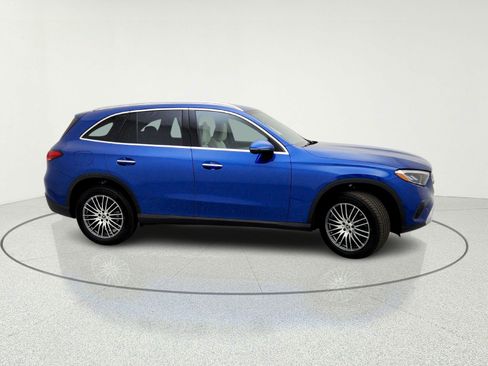 New 2026 Mercedes-Benz GLC 300 image 11
