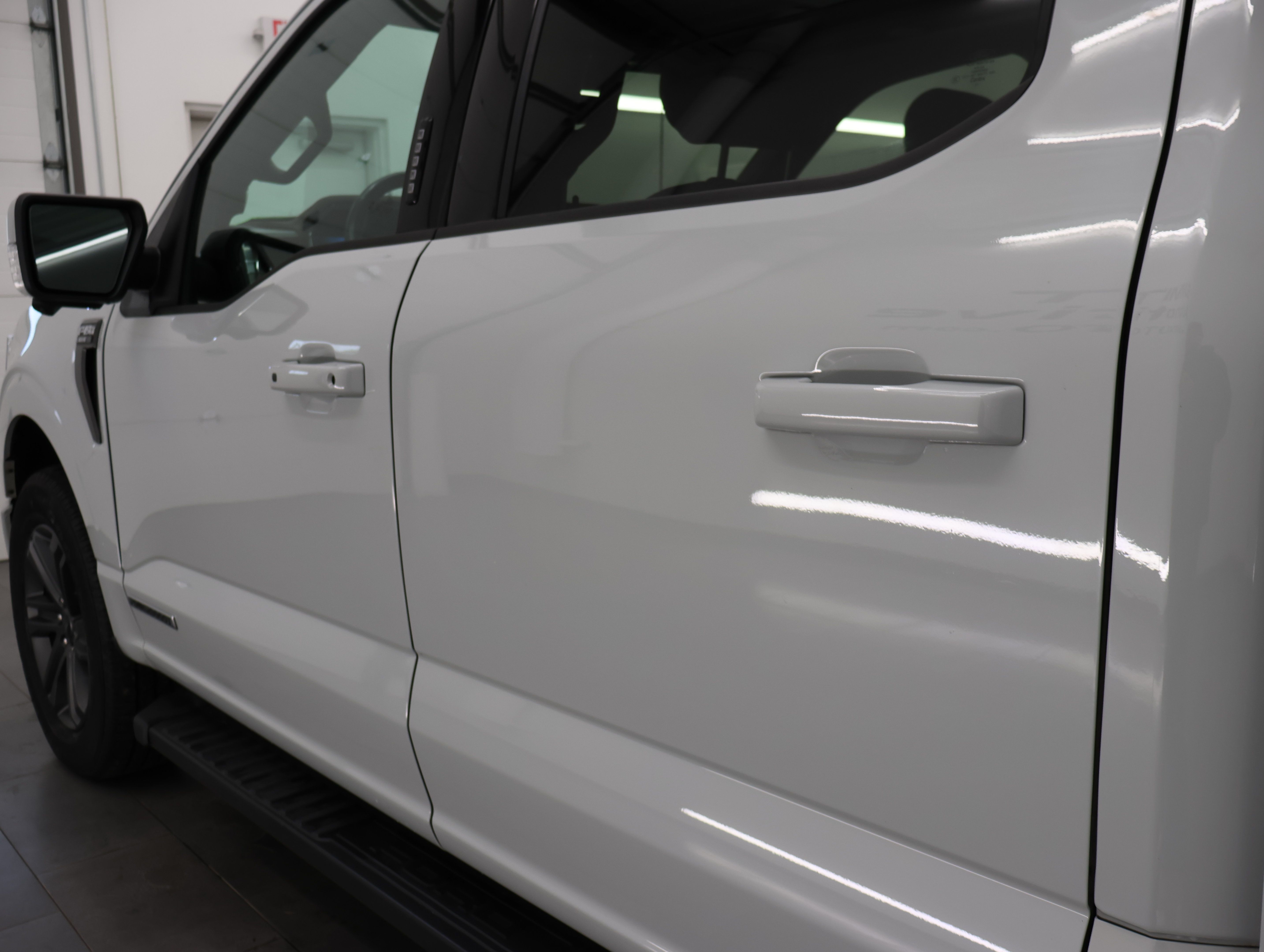 Used 2023 Ford F150 Lariat w/ Equipment Group 502A High AWD/4WD image 40