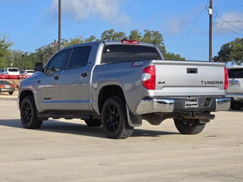 Used 2021 Toyota Tundra SR5 w/ SR5 Leather Package AWD/4WD image 3