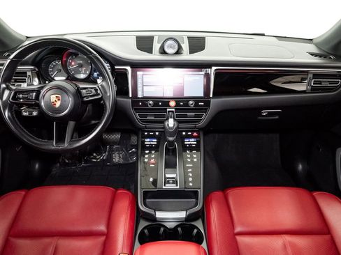 Used 2022 Porsche Macan AWD/4WD image 28