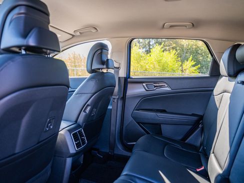 New 2026 Kia Sportage EX FWD image 13