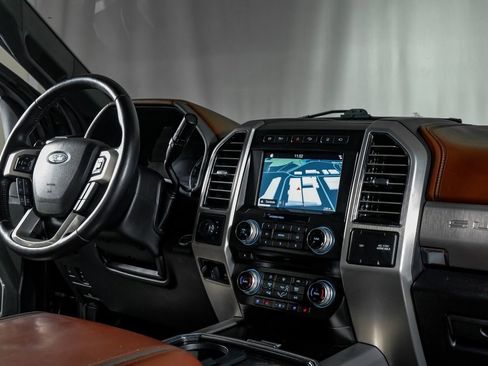 Used 2018 Ford F250 Platinum w/ Platinum Ultimate Package image 24