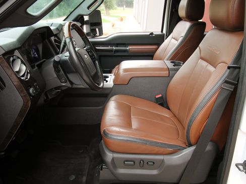 Used 2015 Ford F350 Platinum AWD/4WD image 24