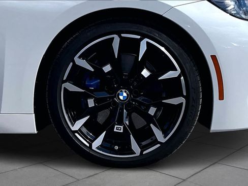 Used 2025 BMW 230i Coupe w/ M Sport Package RWD image 10