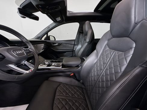 Used 2021 Audi SQ7 Premium Plus image 11