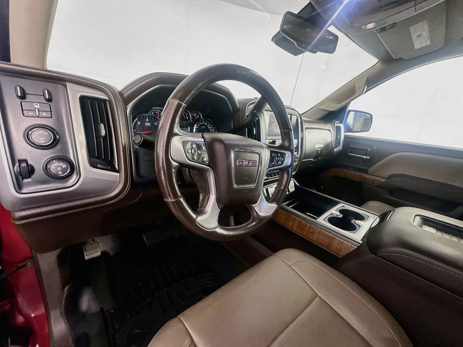 Used 2018 GMC Sierra 1500 SLT AWD/4WD image 9
