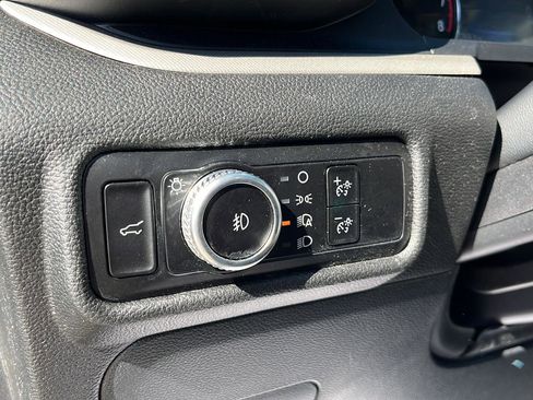 Used 2023 Ford Explorer XLT w/ Equipment Group 202A image 12