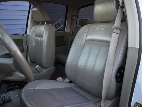 Used 2006 Dodge Ram 1500 Truck Laramie w/ Trailer Tow Group image 22