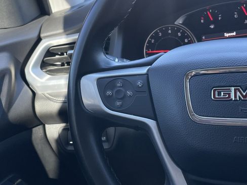 Used 2023 GMC Acadia SLT image 14