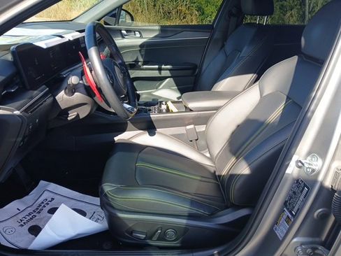 Used 2025 Kia K5 GT image 12