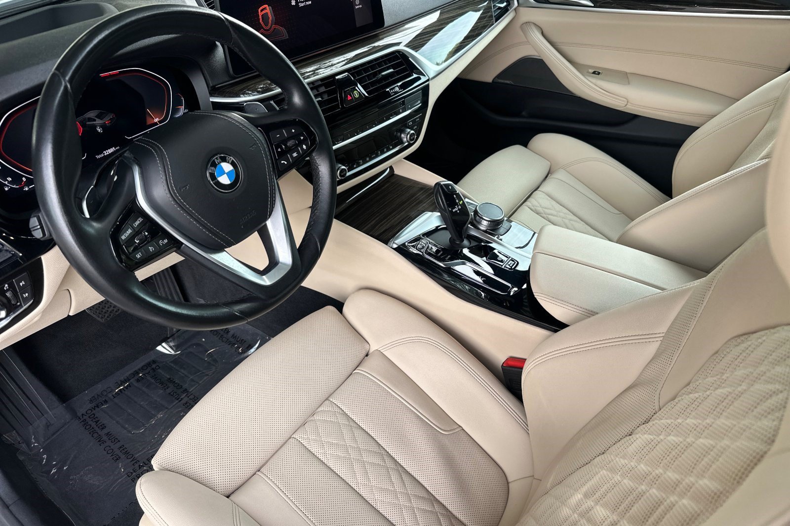 Certified 2023 BMW 530i w/ Premium Package RWD image 11