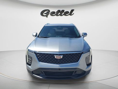 Used 2025 Cadillac XT4 Premium Luxury image 16