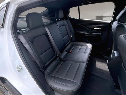 Used 2024 Buick Envista Sport Touring w/ Convenience I Package FWD image 29