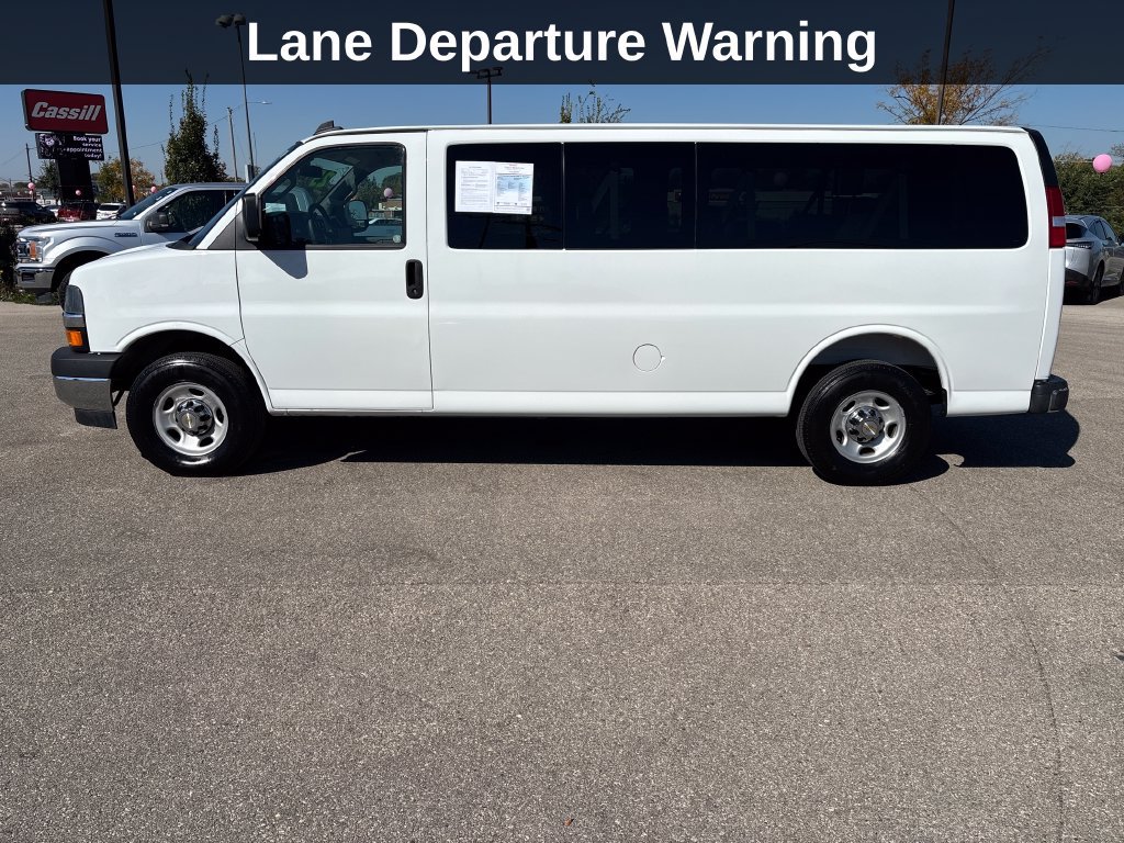 Used 2025 Chevrolet Express 3500 LT w/ LT Preferred Equipment Group RWD image 2
