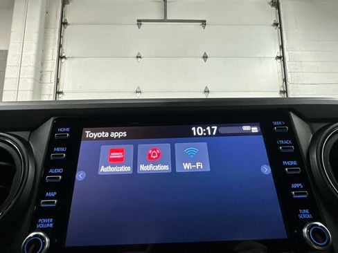 Used 2023 Toyota Tacoma TRD Sport w/ Technology Package AWD/4WD image 30