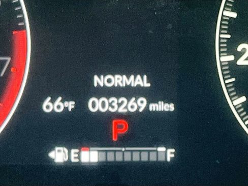 Used 2023 Honda Pilot Touring image 12