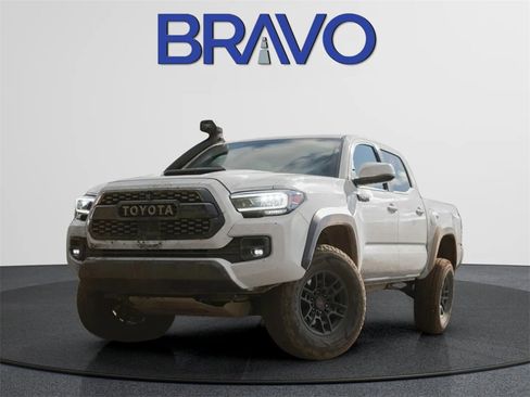 Used 2020 Toyota Tacoma SR image 1
