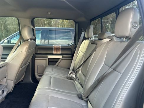 Used 2018 Ford F150 Lariat w/ Trailer Tow Package image 11