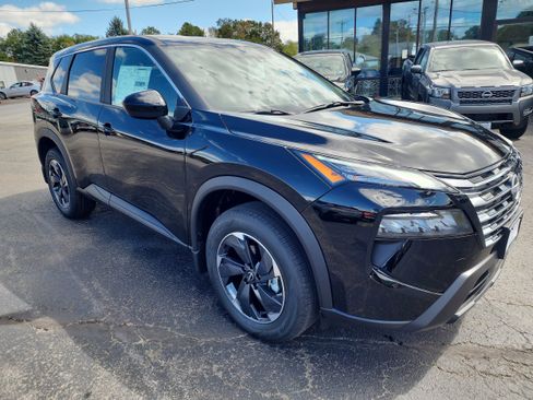 New 2026 Nissan Rogue SV image 2