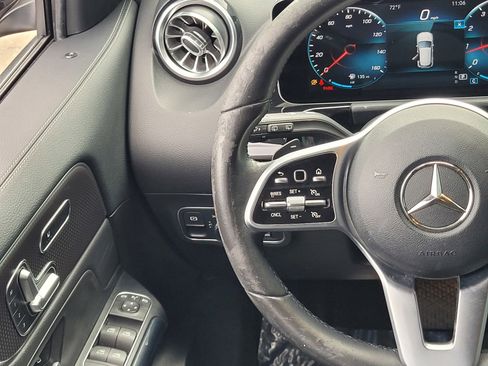 Used 2021 Mercedes-Benz GLA 250 4MATIC image 13