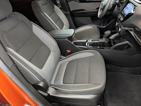 Certified 2023 Chevrolet TrailBlazer LT w/ Convenience Package image 30