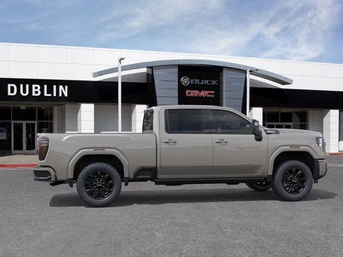 New 2026 GMC Sierra 2500 AT4 w/ AT4 Premium Plus Package AWD/4WD image 30