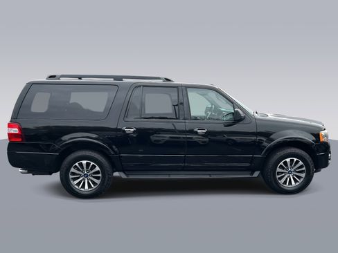 Used 2017 Ford Expedition EL XLT w/ Equipment Group 202A image 2