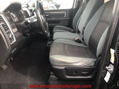 Used 2014 RAM 2500 SLT w/ Luxury Group image 11