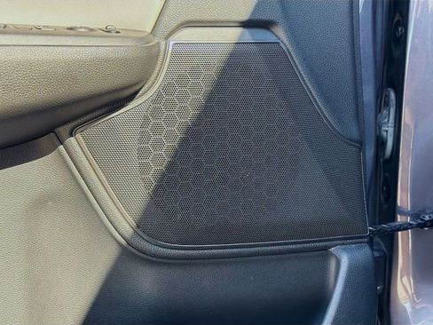 Used 2017 Honda CR-V Touring image 24